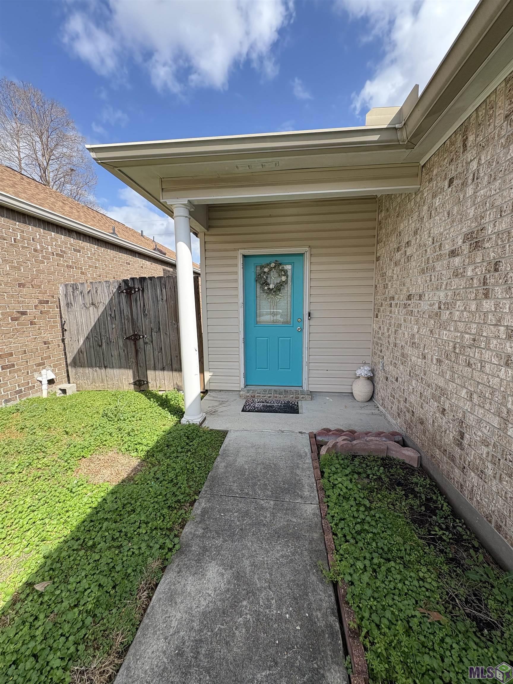 9031 Crosscreek Avenue Baton Rouge, LA 70810 - Photo 2 of 23