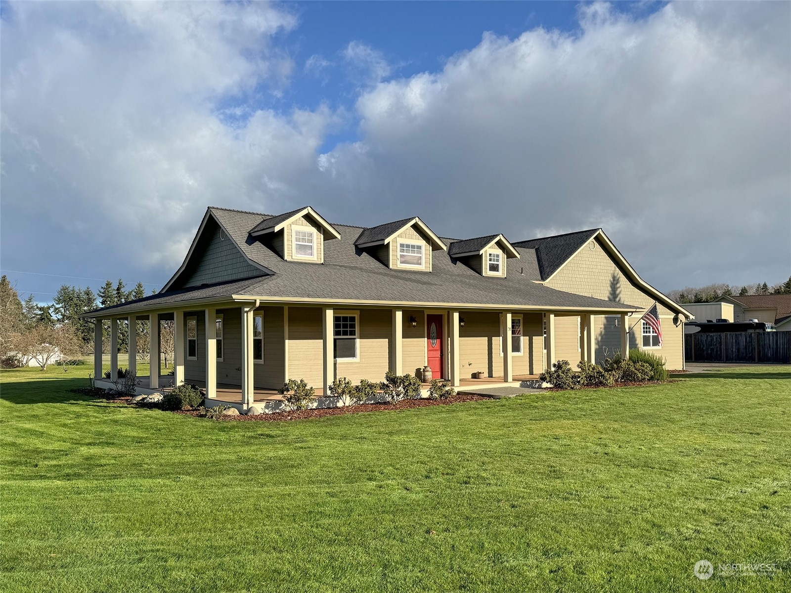 31 Fergy Lane Sequim, WA 98382 - Photo 3 of 40 a front view of a house with a yard