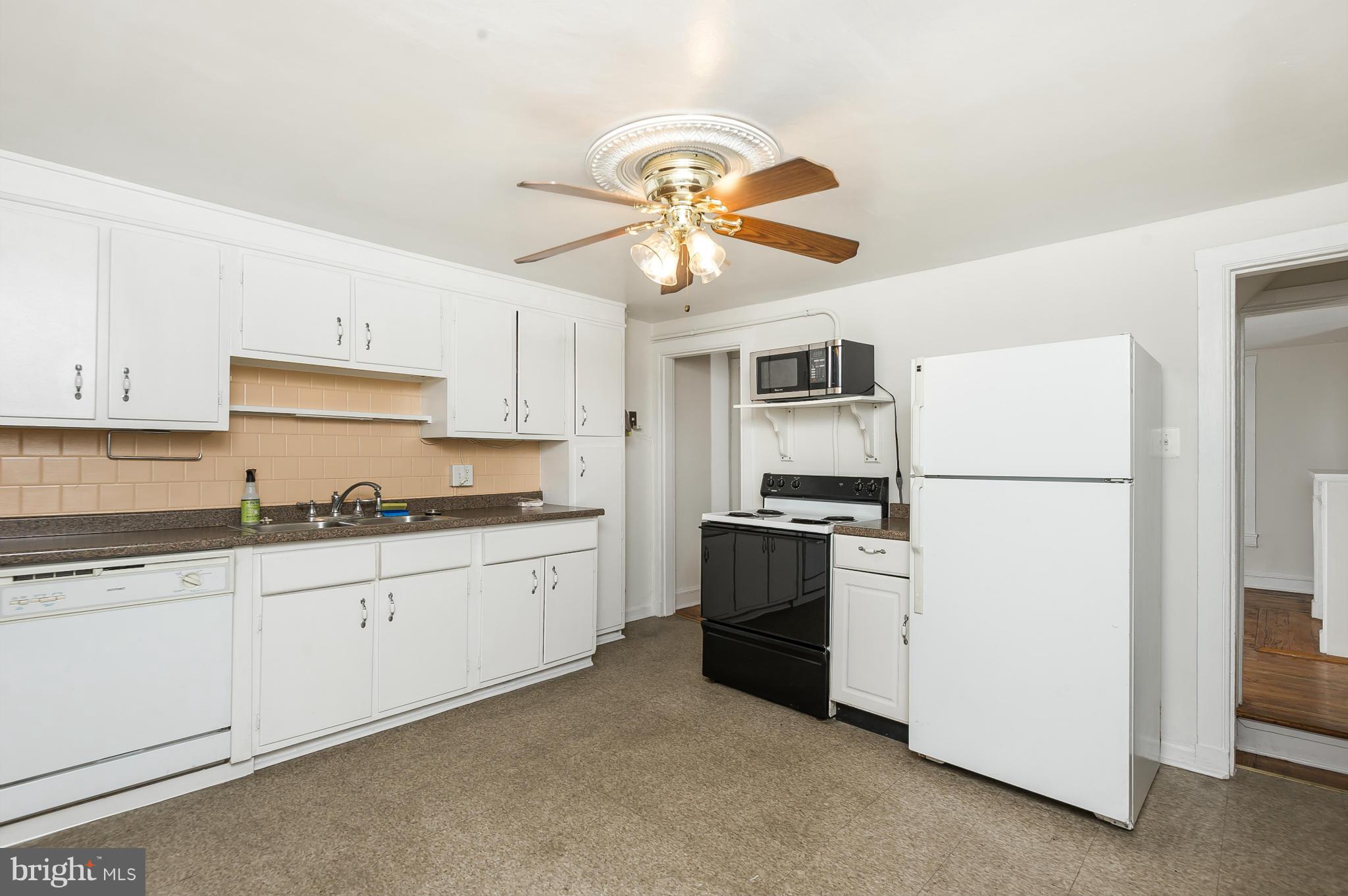 3531 Falls Road Baltimore, MD 21211 - Photo 18 of 29 Kitchen