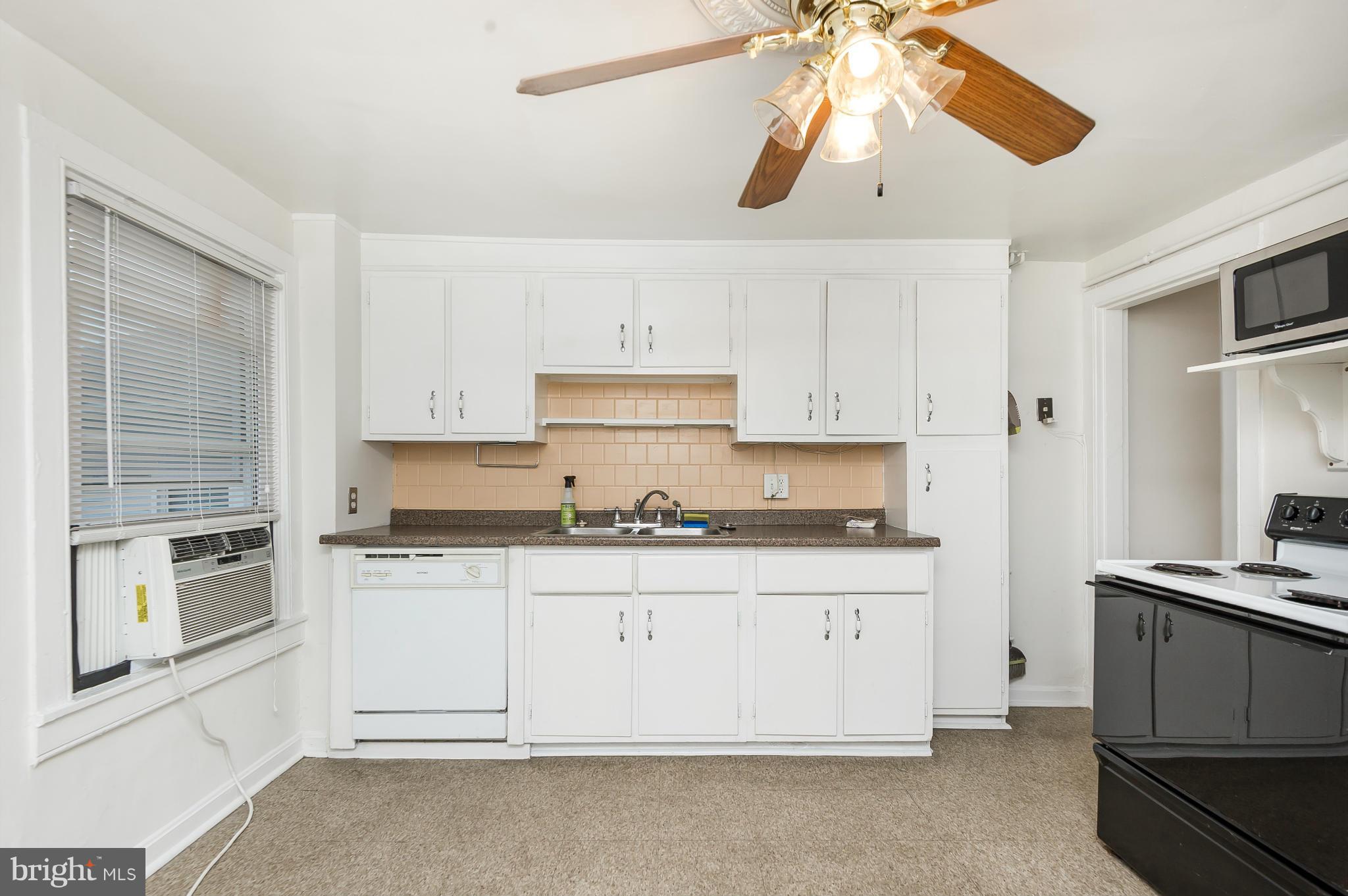 3531 Falls Road Baltimore, MD 21211 - Photo 21 of 29 Kitchen