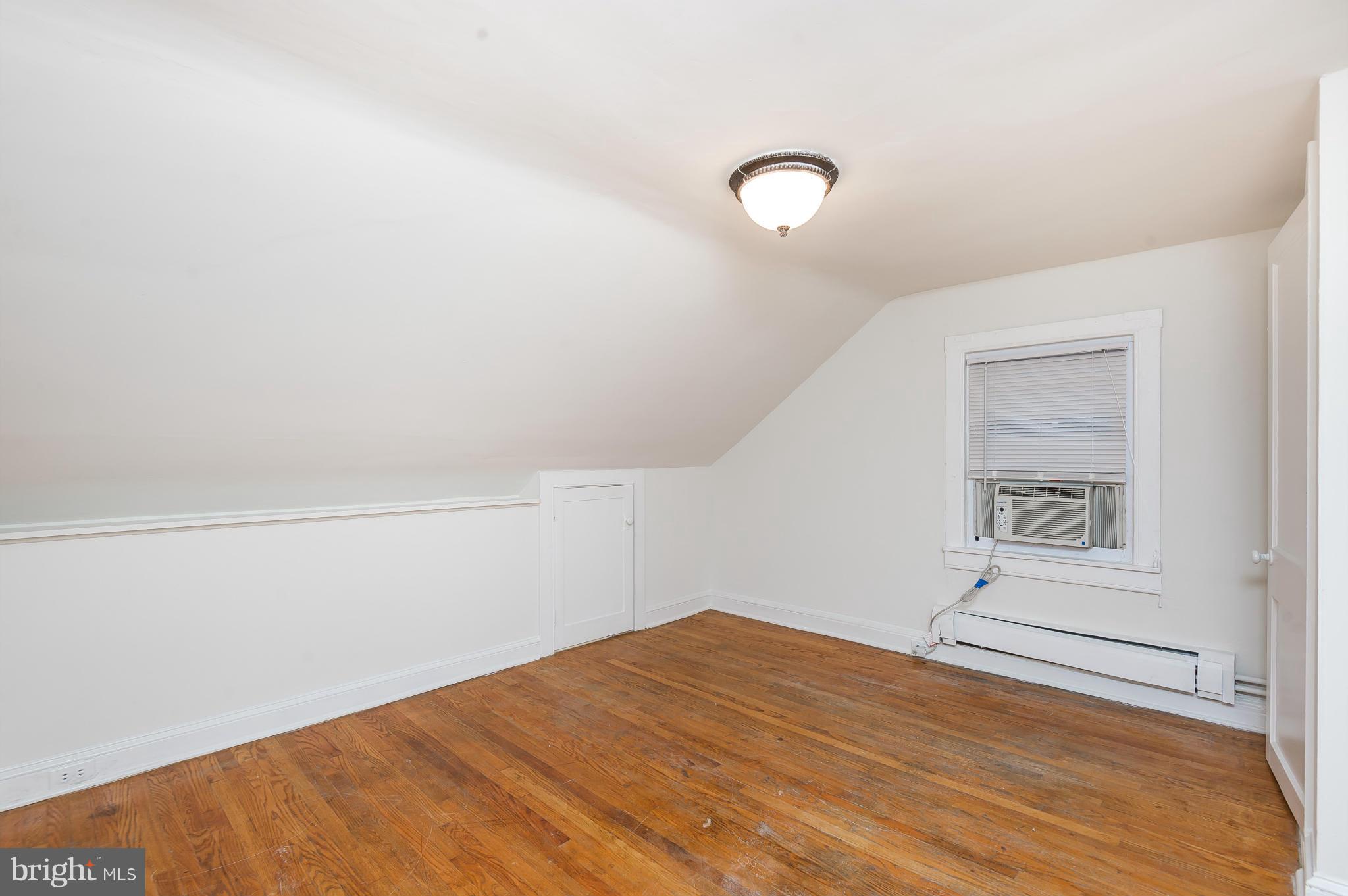 3531 Falls Road Baltimore, MD 21211 - Photo 22 of 29 Bedroom