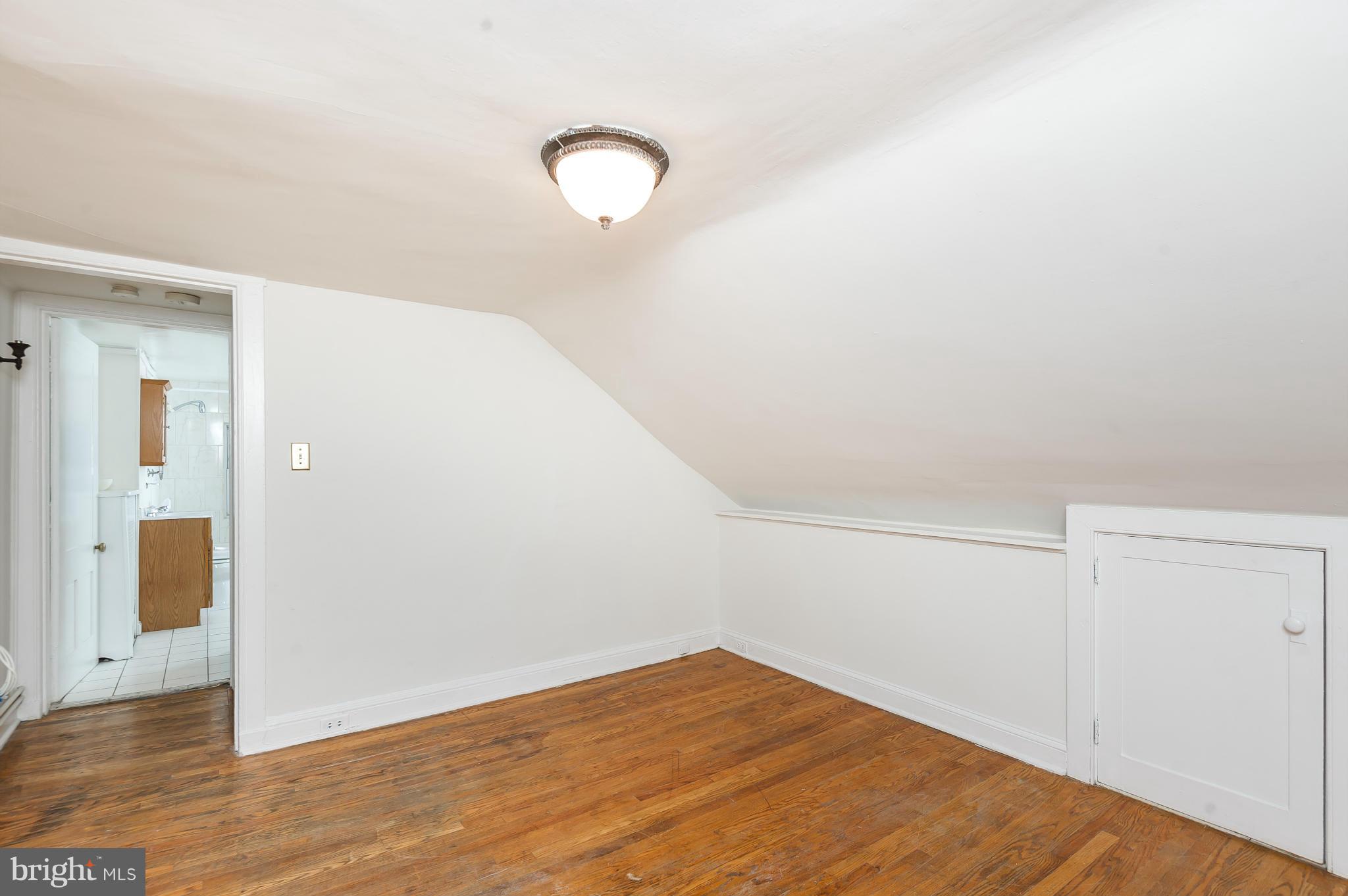 3531 Falls Road Baltimore, MD 21211 - Photo 24 of 29 Bedroom