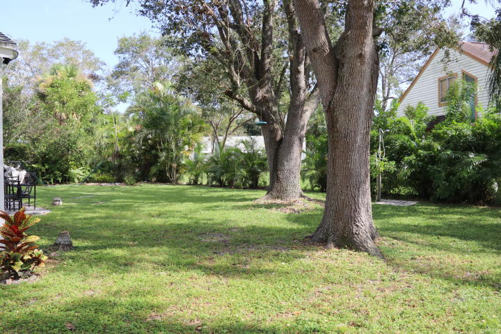6288 Launch Club Circle Jupiter, FL 33458 - Photo 12 of 12 backyard 3