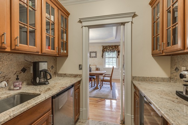 170 Oxbow Road Needham, MA 02492 - Photo 8 of 30 Gallery Image 8