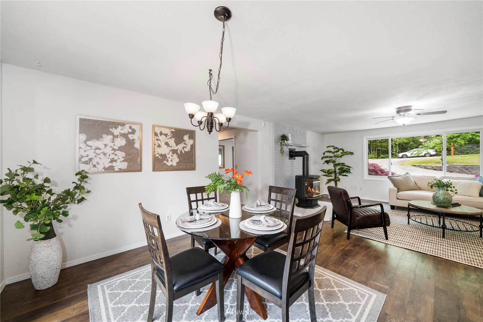 6755 Southeast Mullenix Road Port Orchard, WA 98367 - Photo 9 of 40 Gallery Image 9