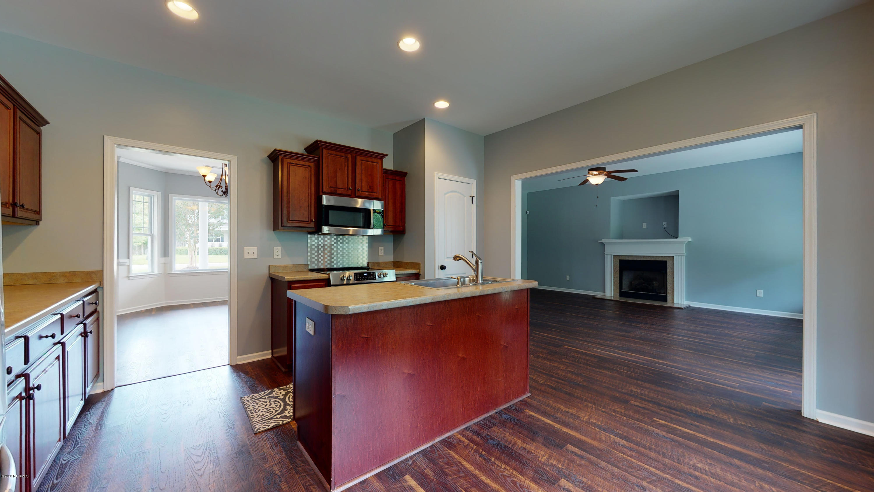 112 Turner Way Hampstead, NC 28443 - Photo 6 of 48 112 Turner Way-29