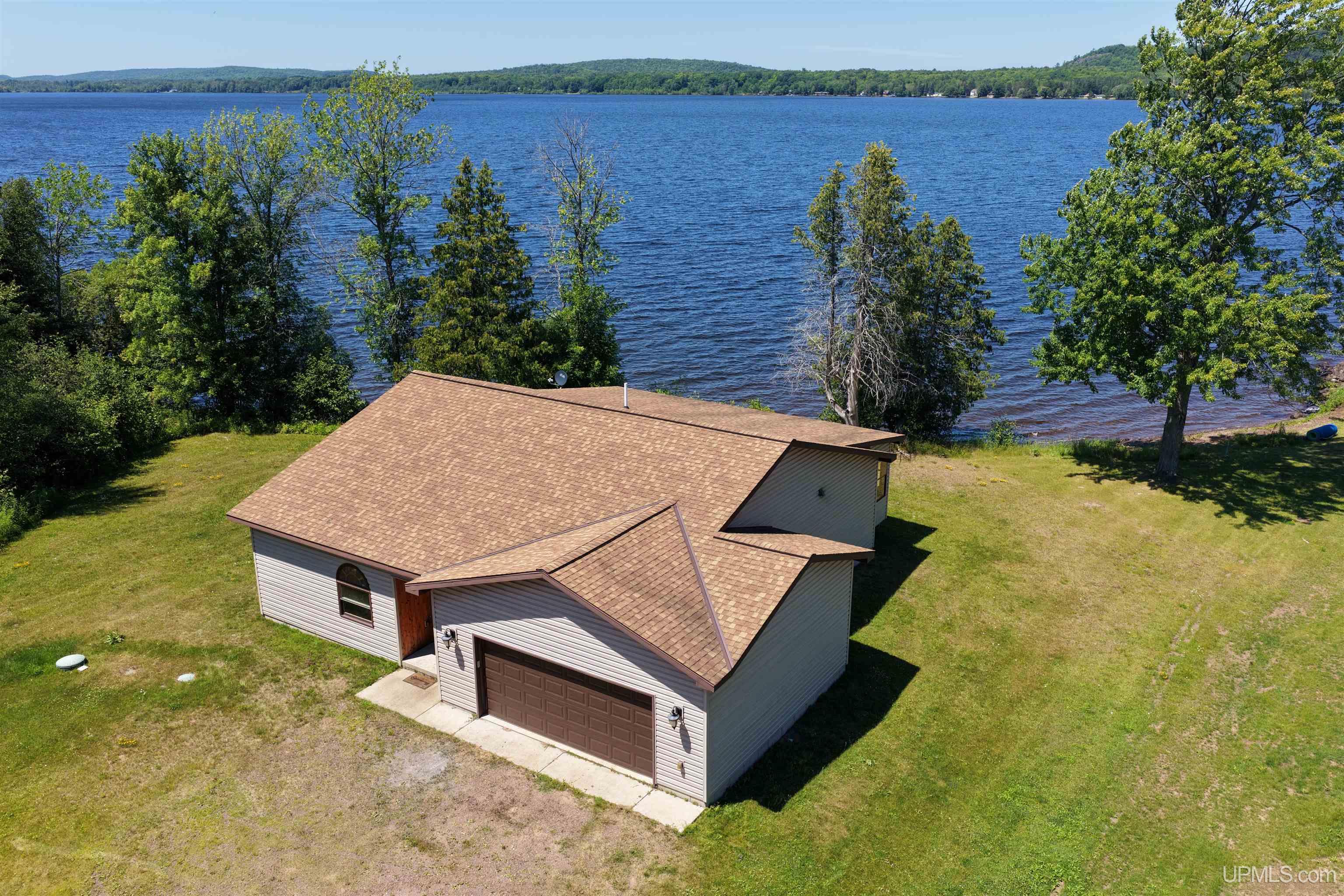 14983 East Shore Road Bergland, MI 49910 - Photo 1 of 34