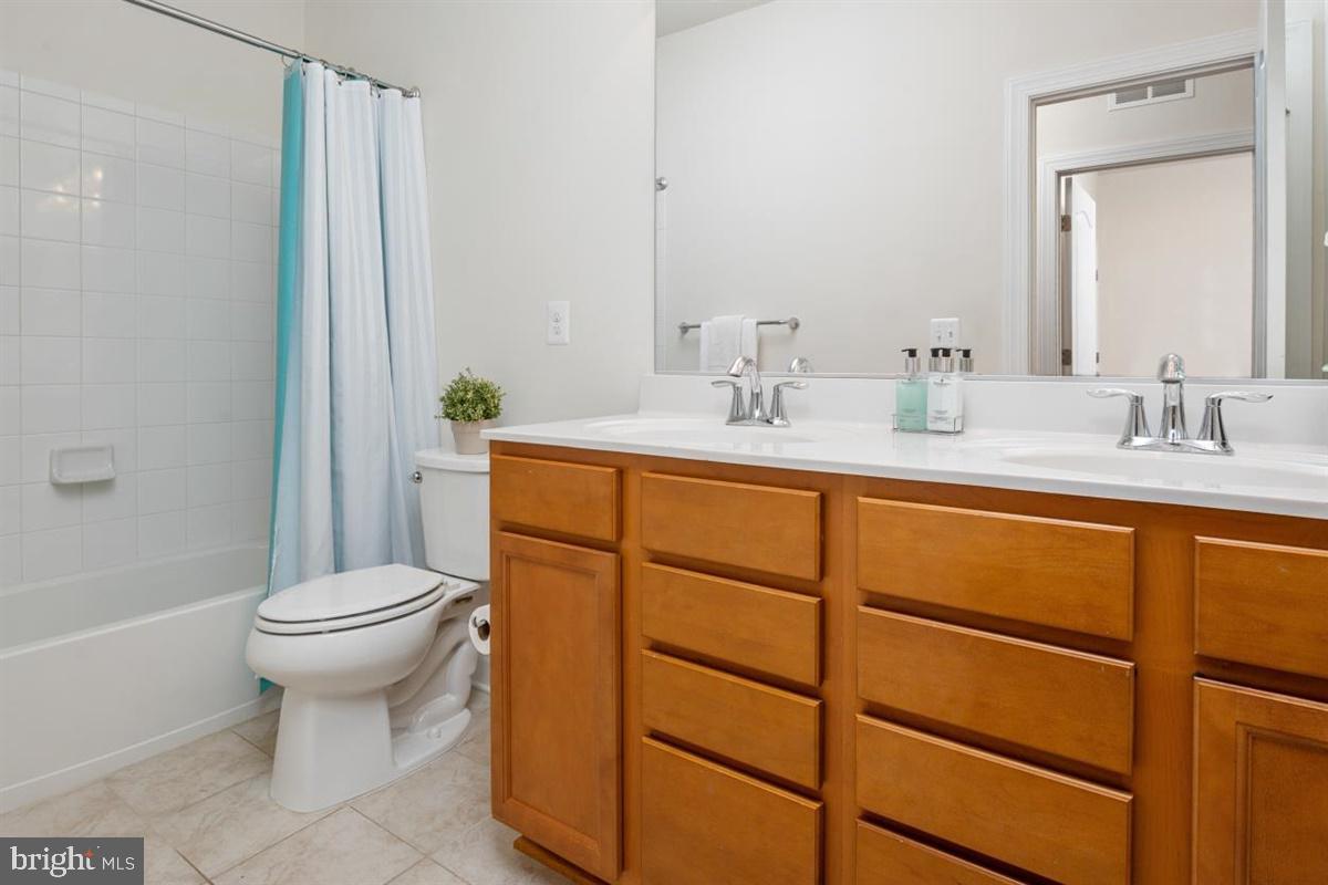 165 Moore Road Arnold, MD 21012 - Photo 34 of 51 Upstairs Bathroom