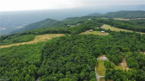 $25,000 | 1028 Cabin Village Lane, Hillsville, VA 24343