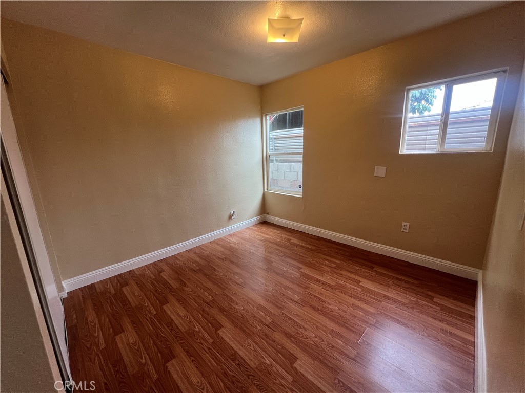 6916 South Main Street, Unit 1/2 Los Angeles, CA 90003 - Photo 5 of 9