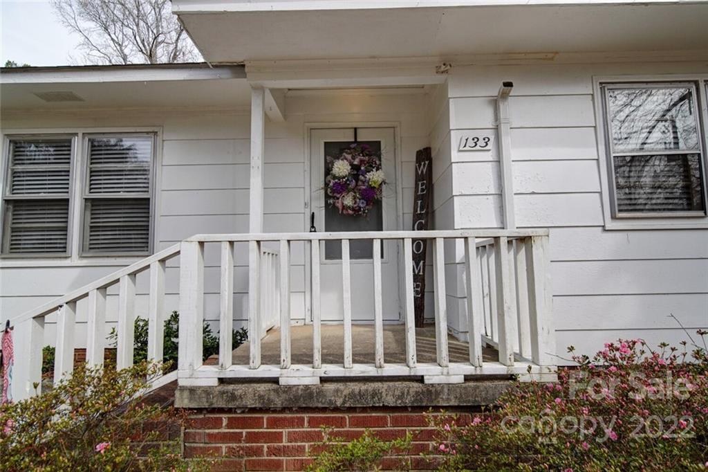 133 Holt Road Albemarle, NC 28001 - Photo 6 of 47 Gallery Image 6