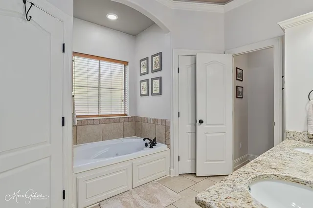 $317,000 | 512 Chinquipin Drive, Bossier City, LA 71111