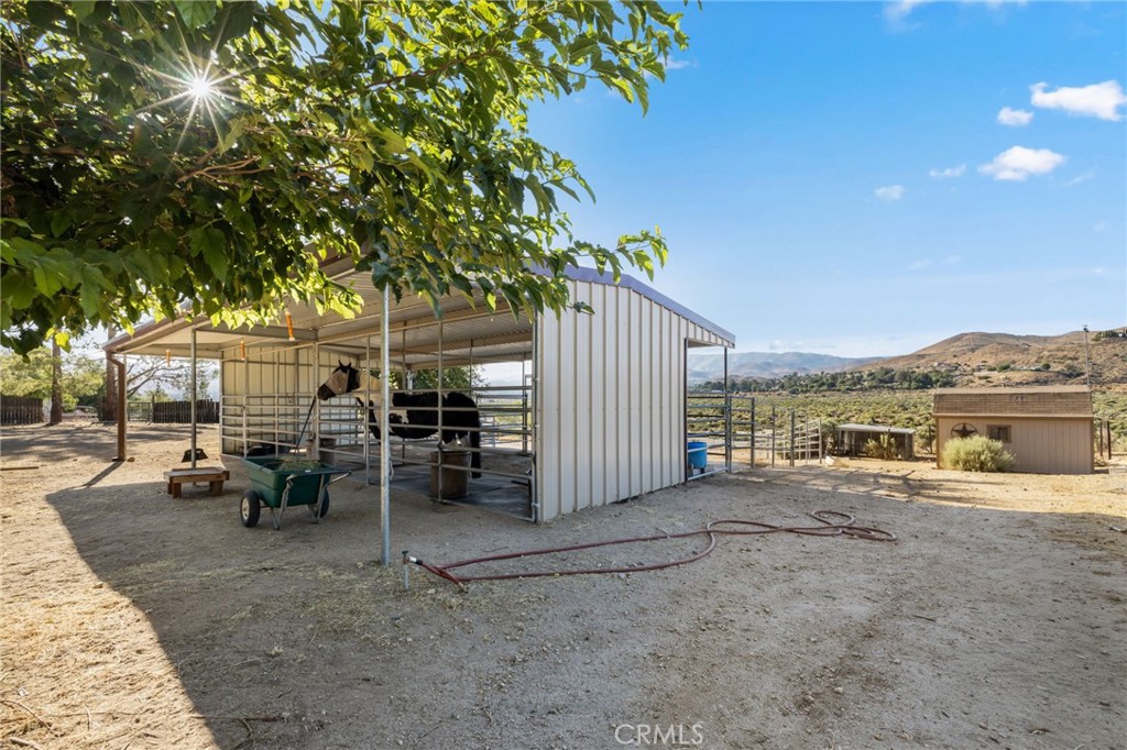 31735 Indian Oak Road Acton, CA 93510 - Photo 33 of 46