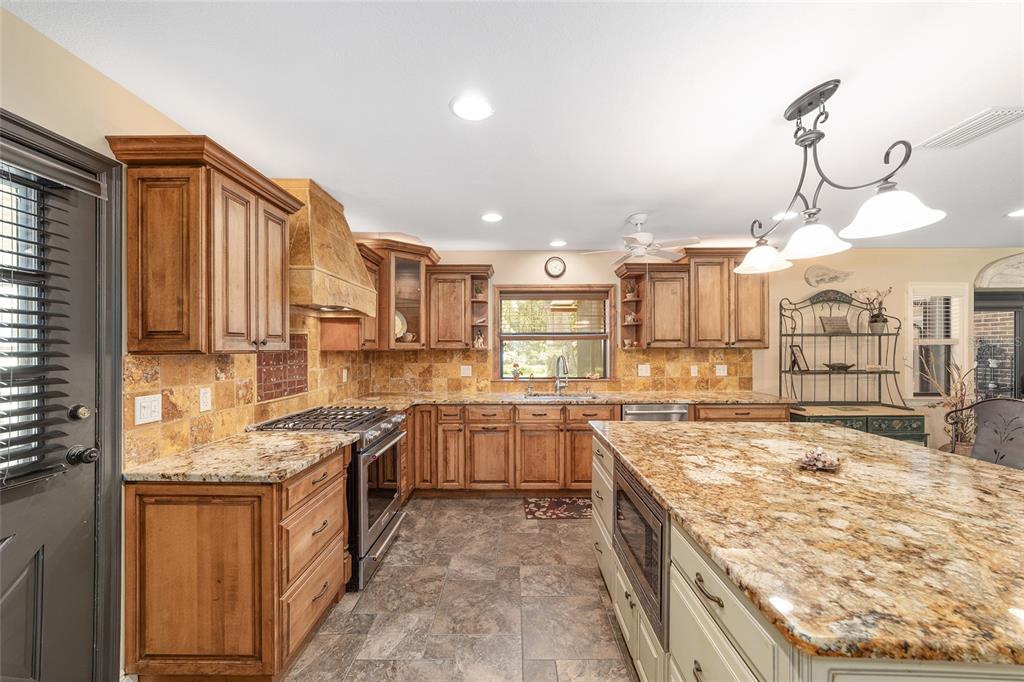 3200 Northeast 97th Street Road Anthony, FL 32617 - Photo 20 of 75