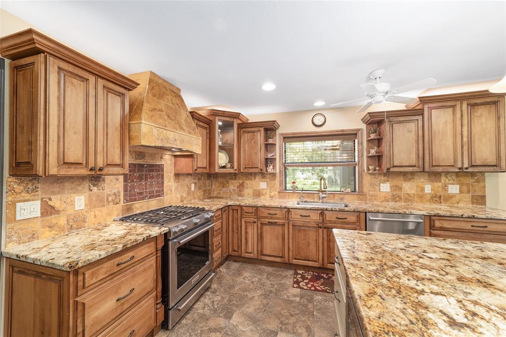 3200 Northeast 97th Street Road Anthony, FL 32617 - Photo 21 of 75