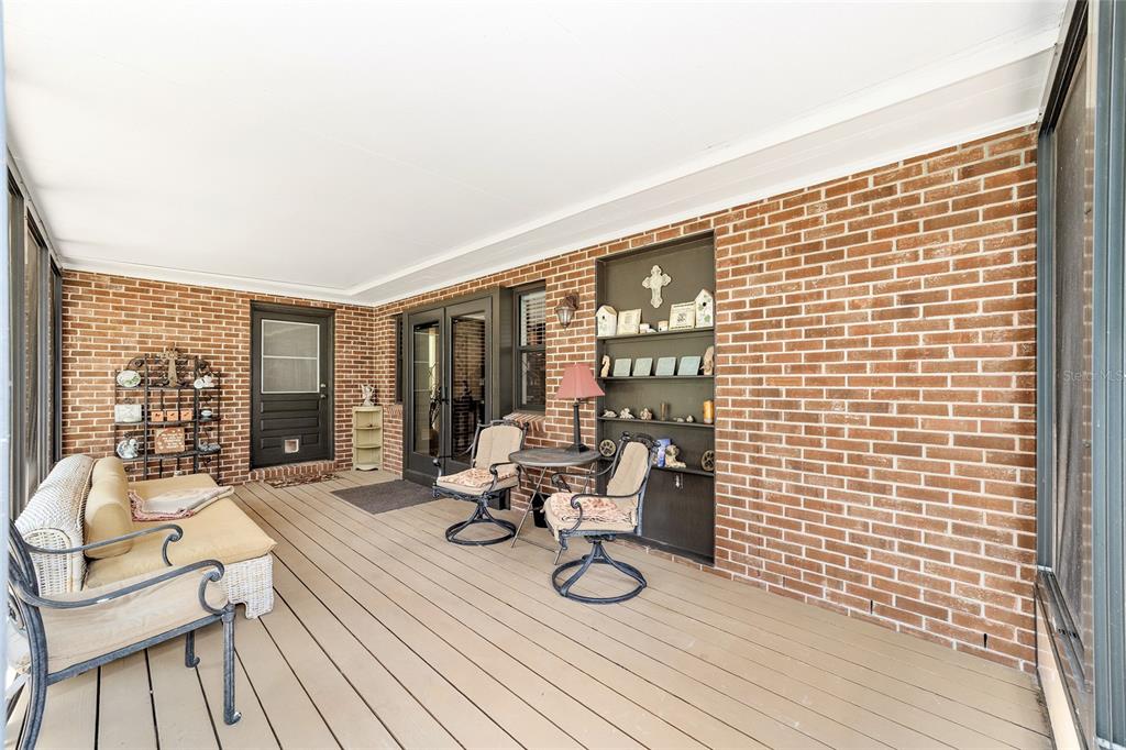 3200 Northeast 97th Street Road Anthony, FL 32617 - Photo 41 of 75 a view of living room with furniture and wooden floor