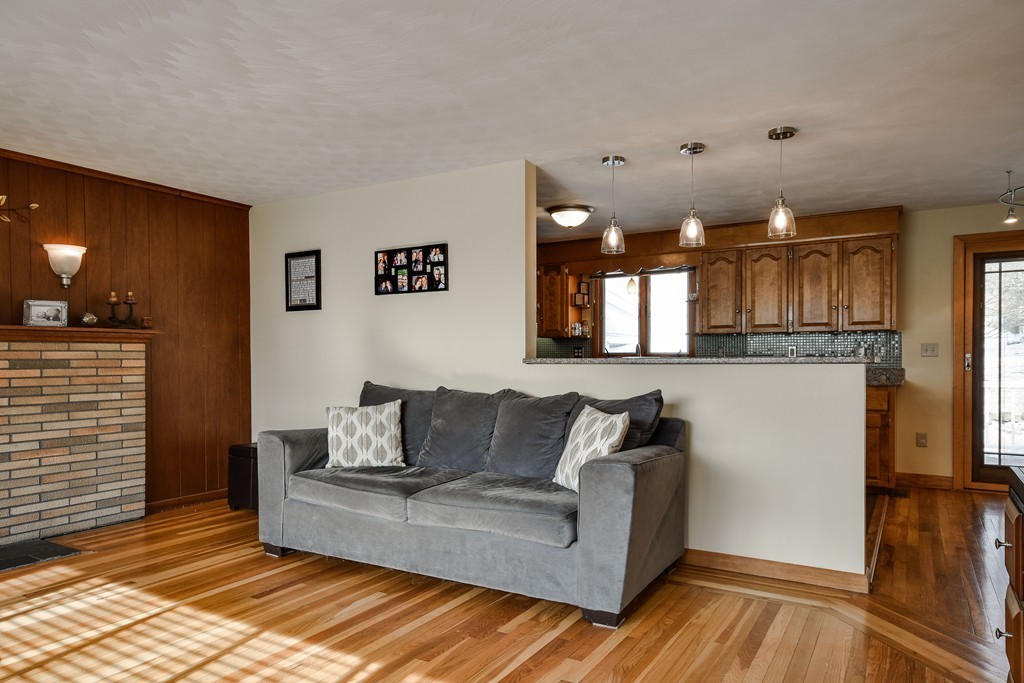 184 Medway Road Milford, MA 01757 - Photo 3 of 24 Gallery Image 3