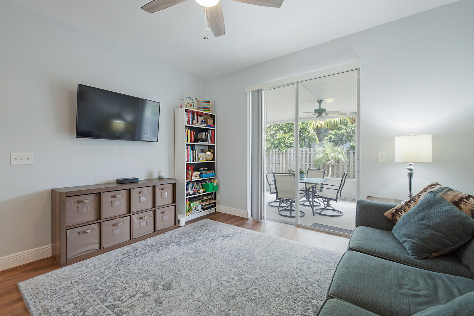 6378 Hollywood Street Jupiter, FL 33458 - Photo 11 of 20 Family room