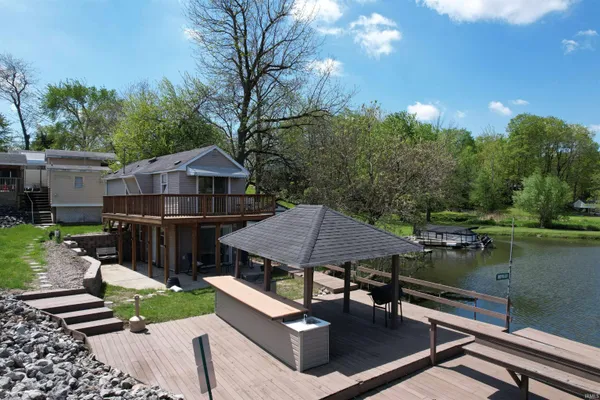 $269,900 | 2412 Northwest Shafer Drive, Monticello, IN 47960