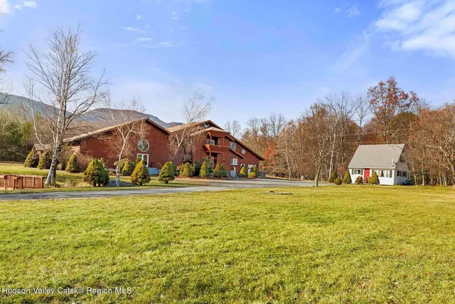 $1,350,000 | 404 Winter Clove Road, Round Top, NY 12473