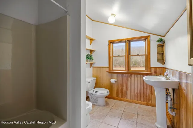 $1,350,000 | 404 Winter Clove Road, Round Top, NY 12473