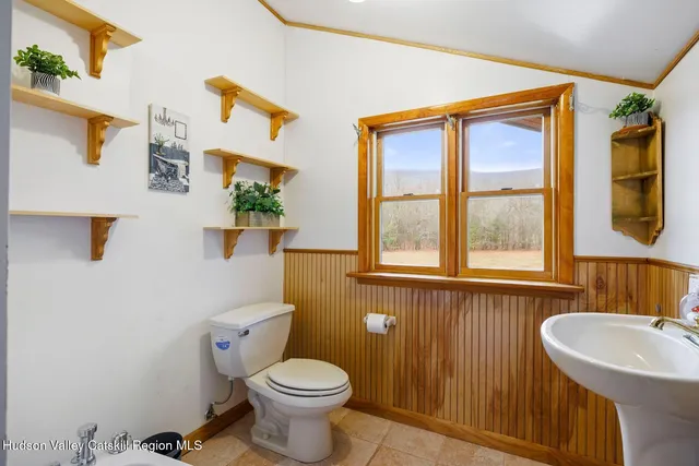 $1,350,000 | 404 Winter Clove Road, Round Top, NY 12473