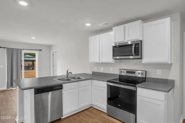 $395,000 | 1114 Forest Glen Drive, Unit LOT 90, Leland, NC 28451