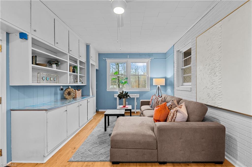 1905 Cardinal Crest Road Greensboro, NC 27406 - Photo 2 of 28