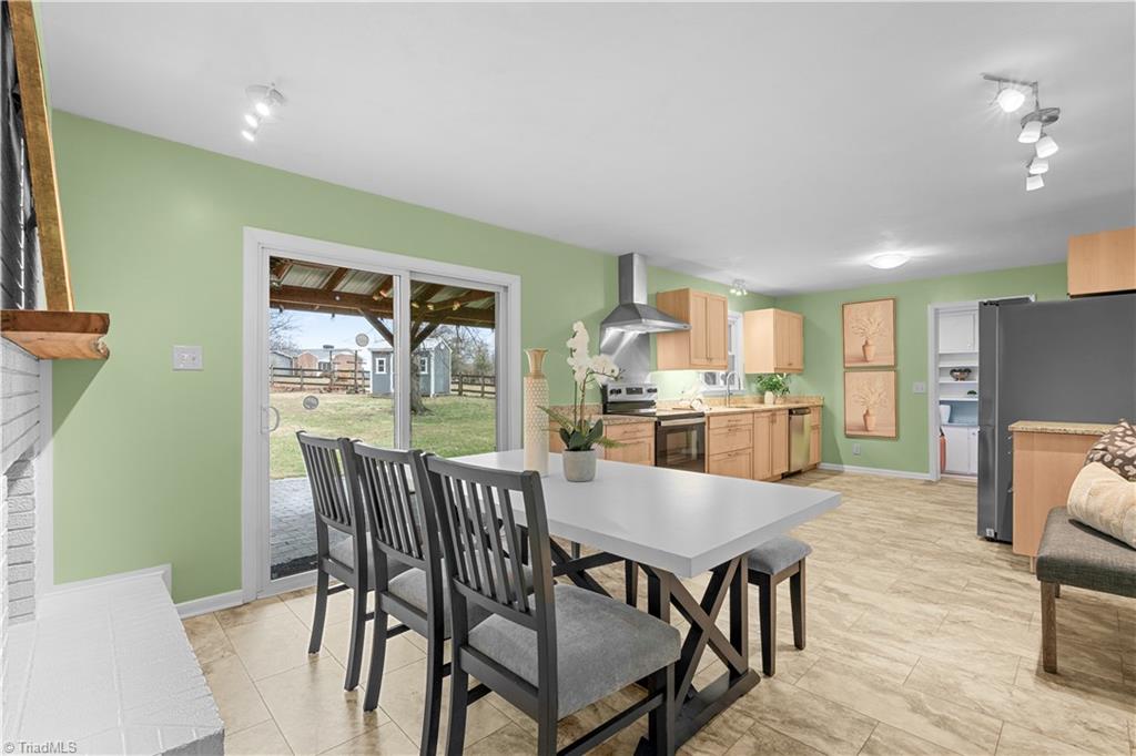 1905 Cardinal Crest Road Greensboro, NC 27406 - Photo 9 of 28