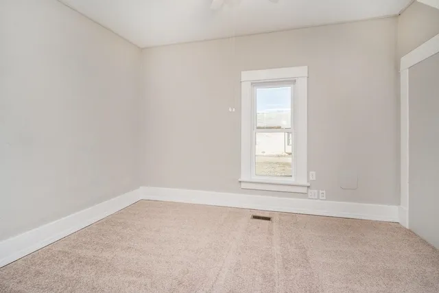 $109,500 | 1424 East 1st Avenue, Winfield, KS 67156