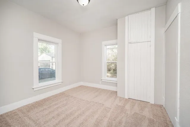 $109,500 | 1424 East 1st Avenue, Winfield, KS 67156