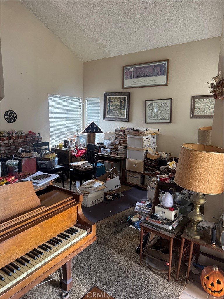 9383 Stone Canyon Road Corona, CA 92883 - Photo 2 of 11 Living room