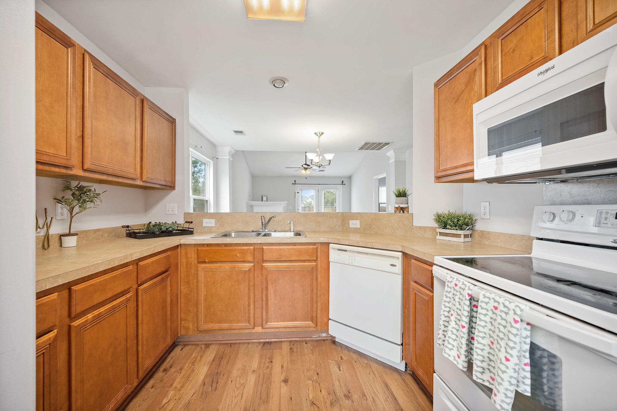 1278 River Rock Road Hanahan, SC 29410 - Photo 7 of 25 KITCHEN