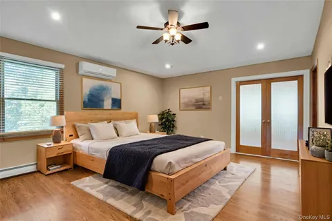 $899,000 | 33 Pittoni Drive, Commack, NY 11725