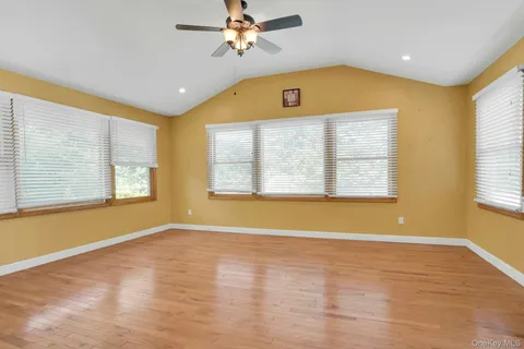 $899,000 | 33 Pittoni Drive, Commack, NY 11725