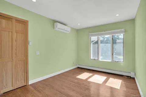 $899,000 | 33 Pittoni Drive, Commack, NY 11725