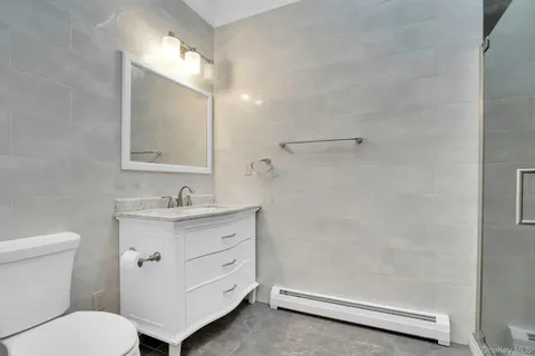 $899,000 | 33 Pittoni Drive, Commack, NY 11725