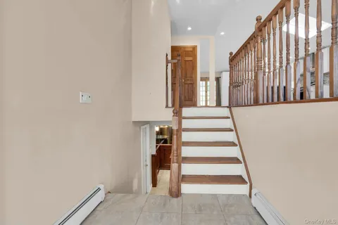 $899,000 | 33 Pittoni Drive, Commack, NY 11725