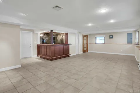 $899,000 | 33 Pittoni Drive, Commack, NY 11725