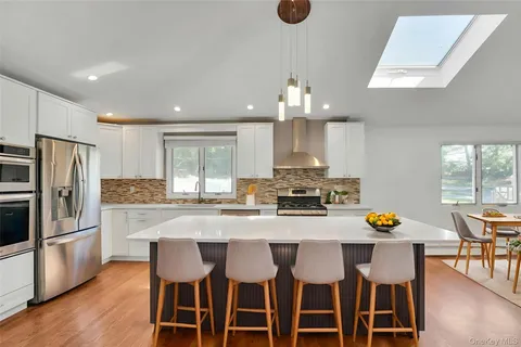 $899,000 | 33 Pittoni Drive, Commack, NY 11725