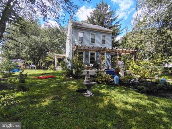 $359,000 | 1434 Red Bank Avenue, National Park, NJ 08063