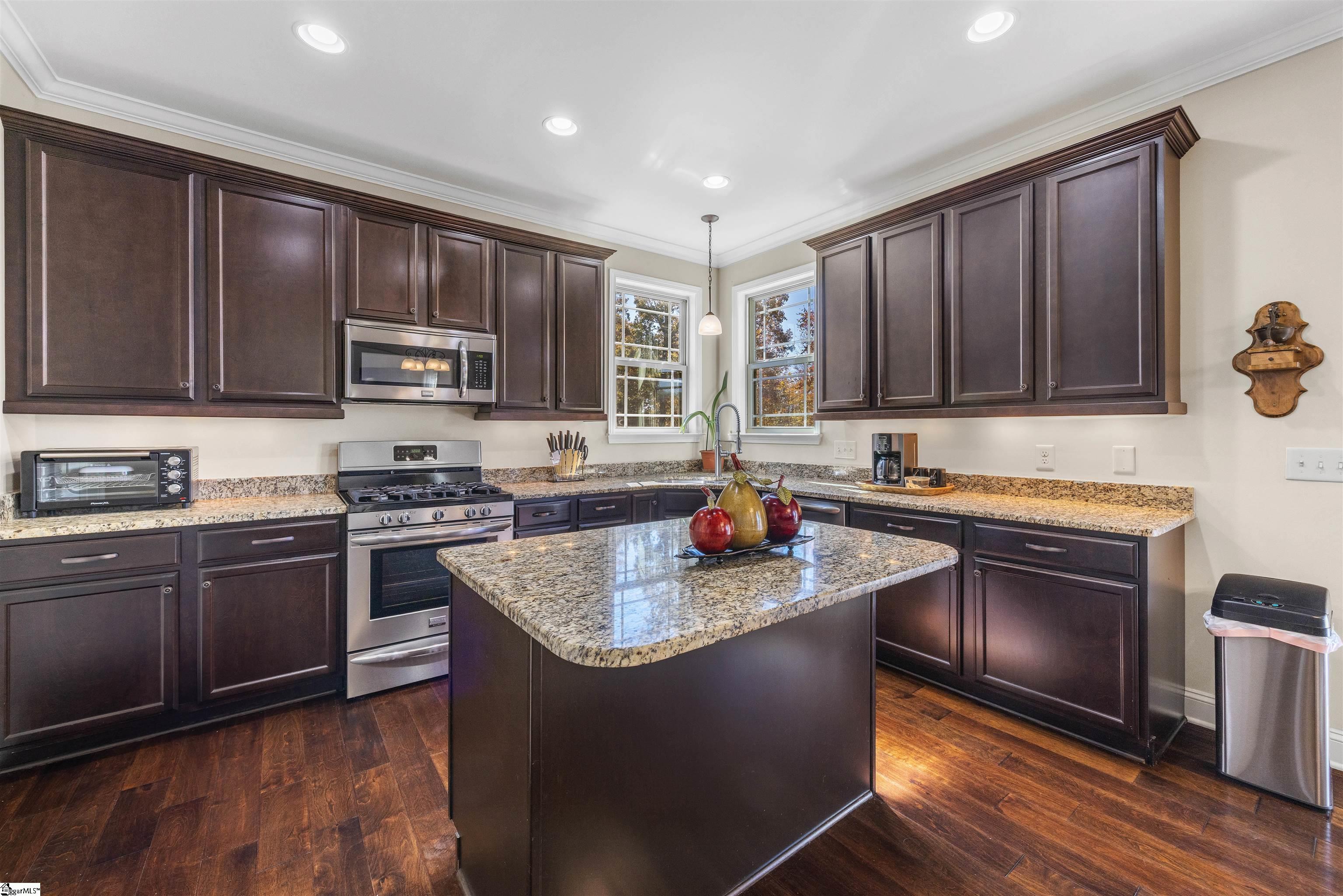 10 Meadowgold Lane Greer, SC 29651 - Photo 15 of 49