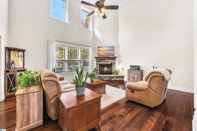 $525,000 | 10 Meadowgold Lane, Greer, SC 29651