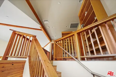 $1,699,999 | 774 Old Topanga Canyon Road, Topanga, CA 90290