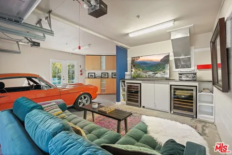 $1,699,999 | 774 Old Topanga Canyon Road, Topanga, CA 90290