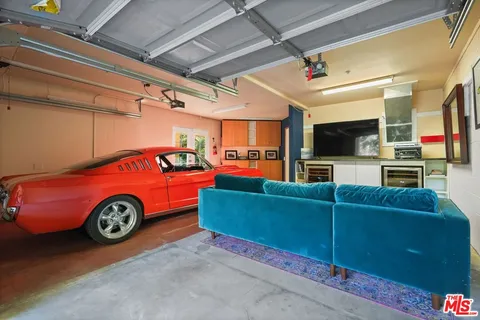 $1,699,999 | 774 Old Topanga Canyon Road, Topanga, CA 90290