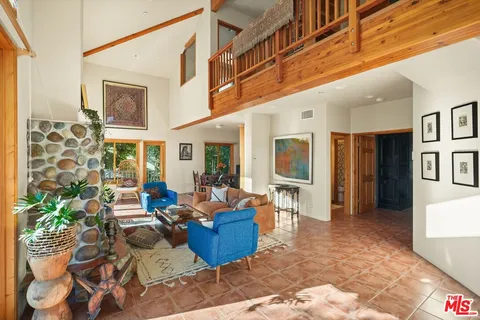 $1,699,999 | 774 Old Topanga Canyon Road, Topanga, CA 90290