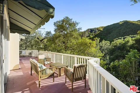 $1,699,999 | 774 Old Topanga Canyon Road, Topanga, CA 90290