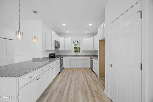 $329,500 | 310 South Vann Street, Burgaw, NC 28425