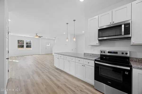 $329,500 | 310 South Vann Street, Burgaw, NC 28425